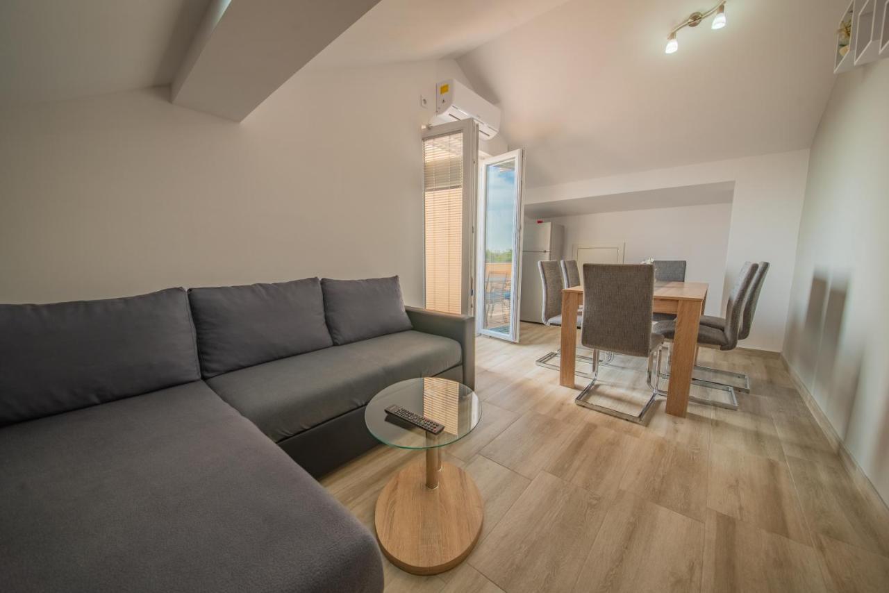 Apartman Eva فرسي المظهر الخارجي الصورة