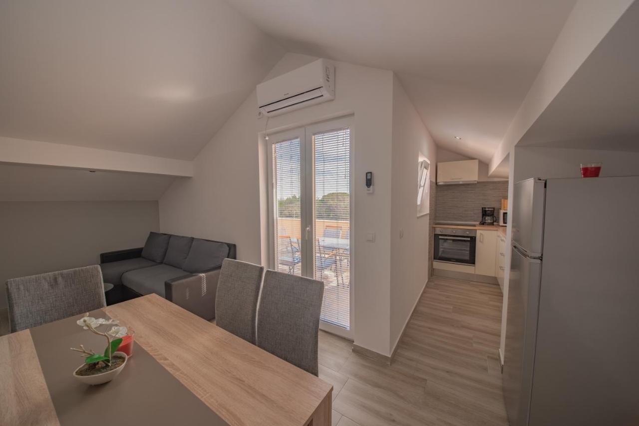 Apartman Eva فرسي المظهر الخارجي الصورة